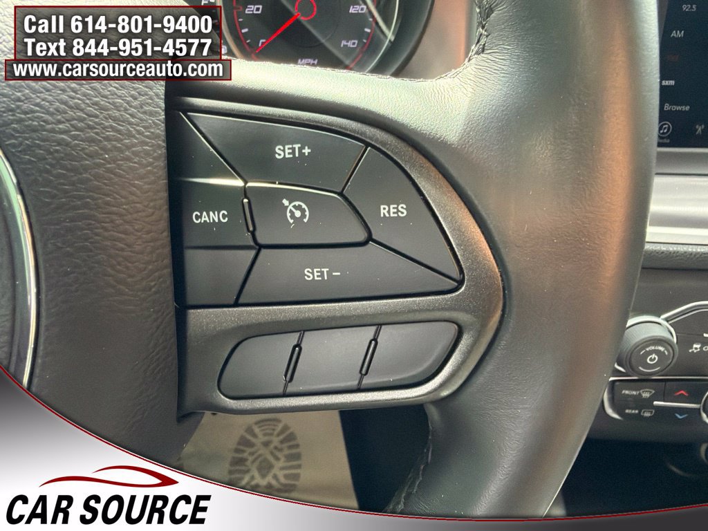 Used 2020 Dodge Charger SXT RWD image 12