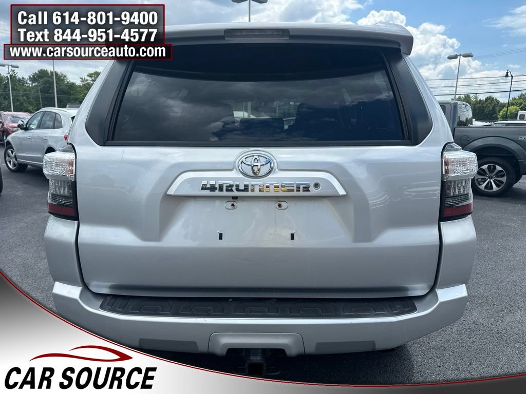 Used 2018 Toyota 4Runner SR5 AWD/4WD image 7