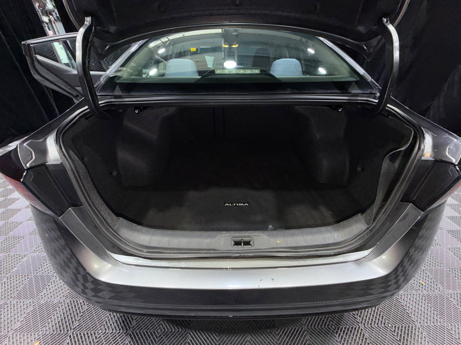 Used 2020 Nissan Altima 2.5 S image 34