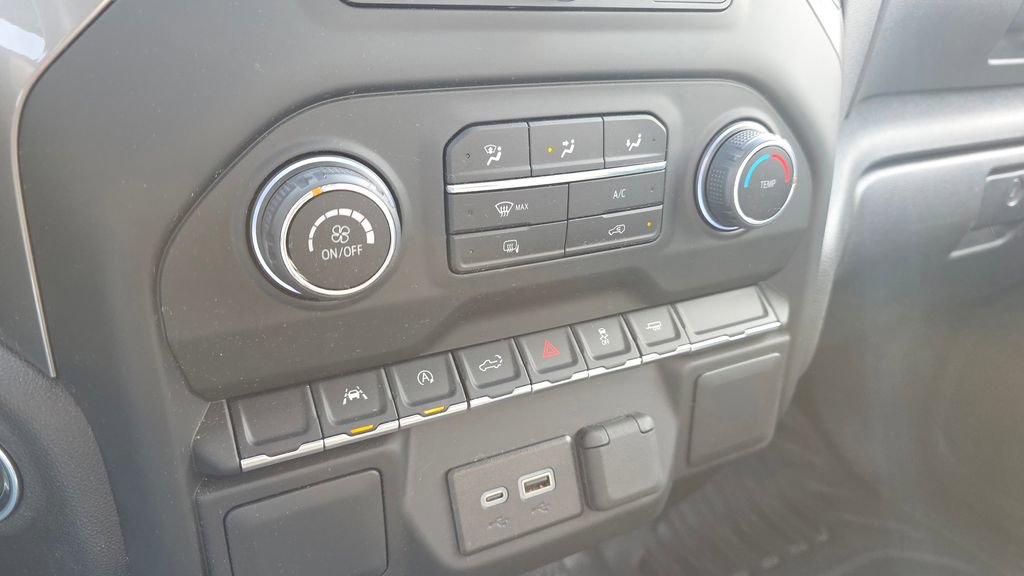 Used 2025 Chevrolet Silverado 1500 W/T image 19