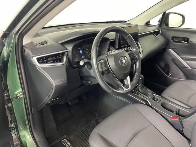 Used 2023 Toyota Corolla Cross LE w/ Moonroof Package image 3