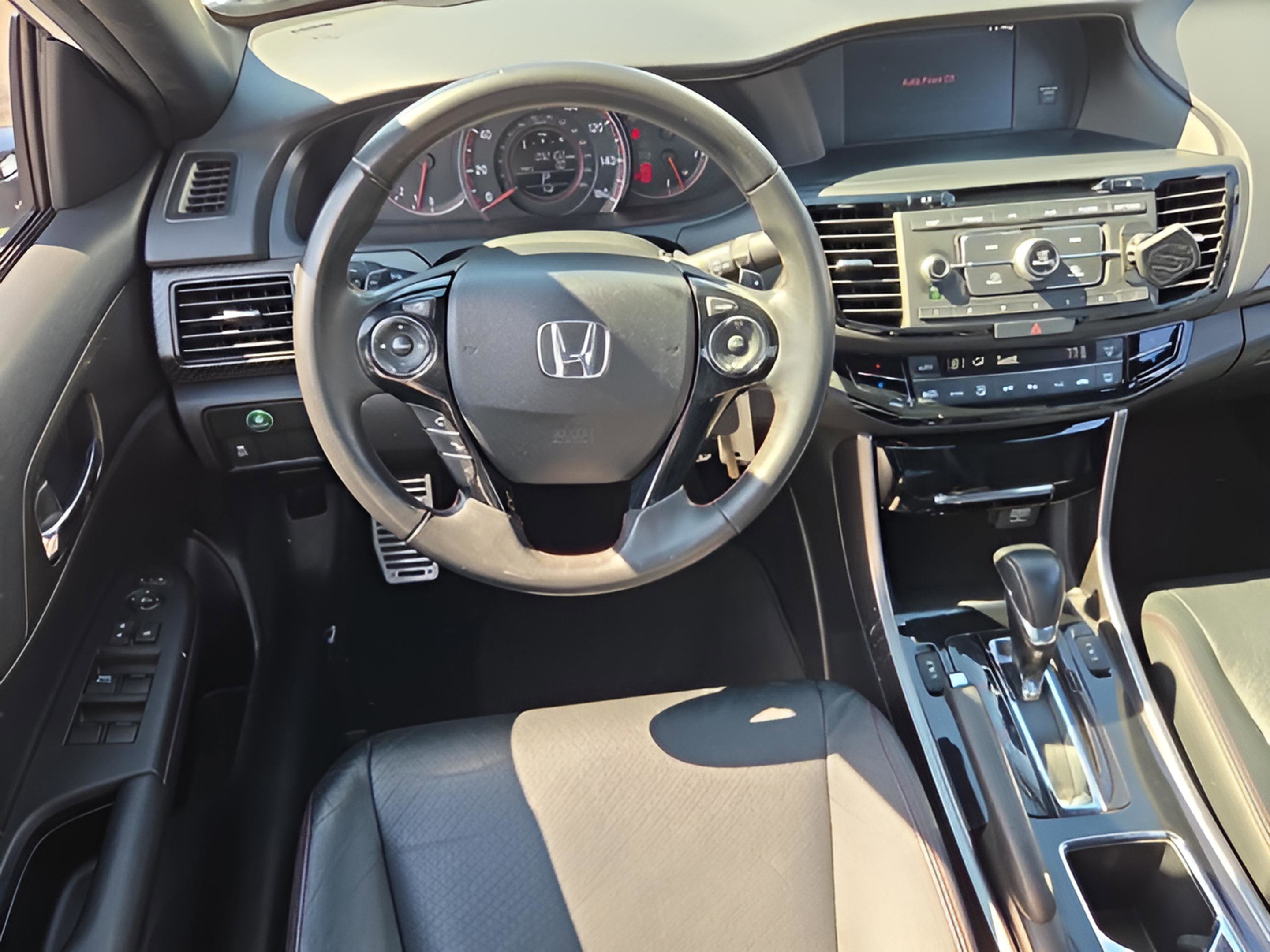 Used 2017 Honda Accord Sport Special Edition image 17