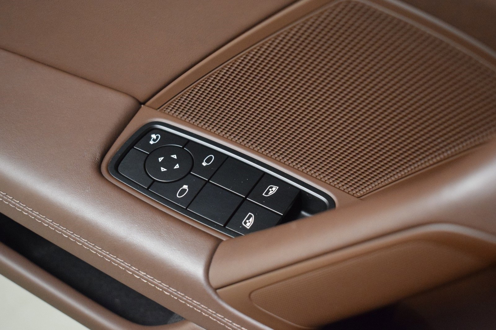 Used 2023 Porsche 911 Carrera S w/ Sport Package image 41