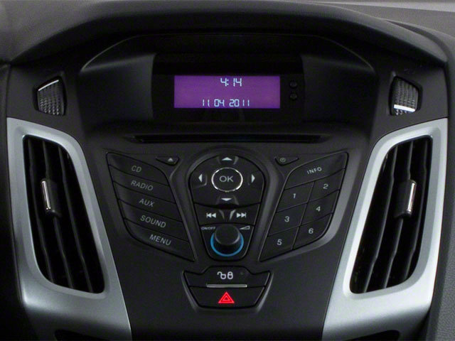 Used 2013 Ford Focus Titanium w/ Titanium Handling Pkg image 9