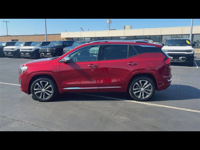 Certified 2020 GMC Terrain Denali w/ Denali Premium Package image 5