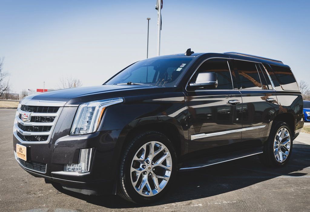 Used 2015 Cadillac Escalade Luxury image 15