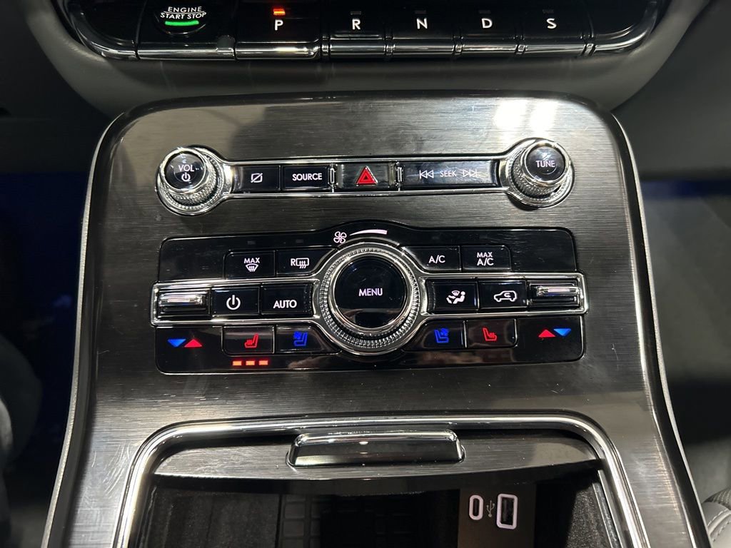 Certified 2022 Lincoln Nautilus Reserve image 21