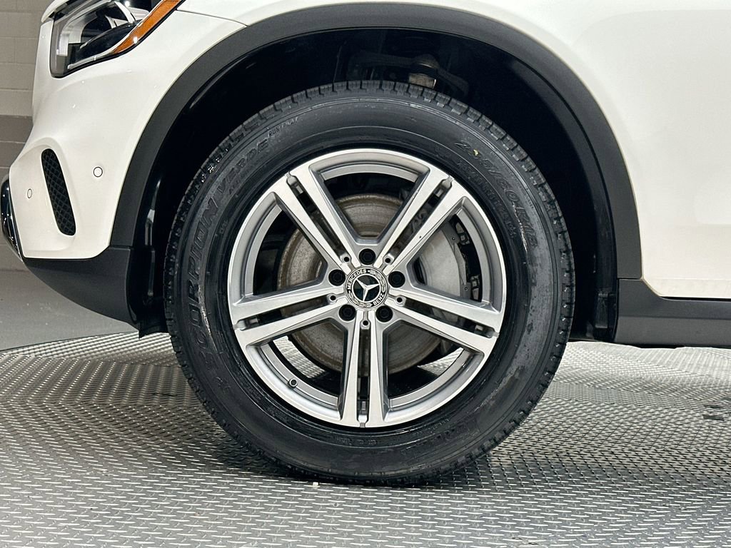 Used 2022 Mercedes-Benz GLC 300 4MATIC image 17