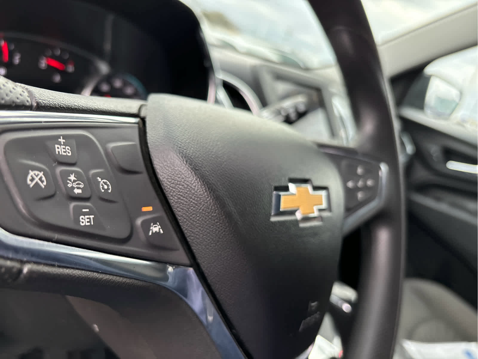 Used 2020 Chevrolet Equinox LT image 11