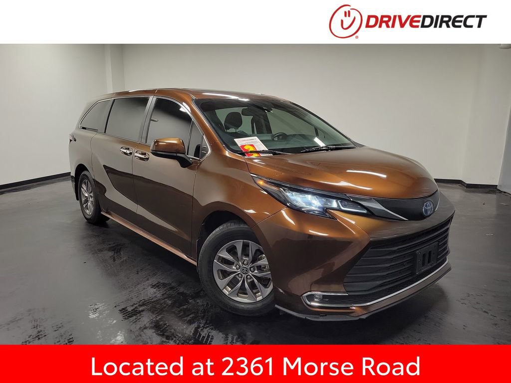 Used 2021 Toyota Sienna XLE