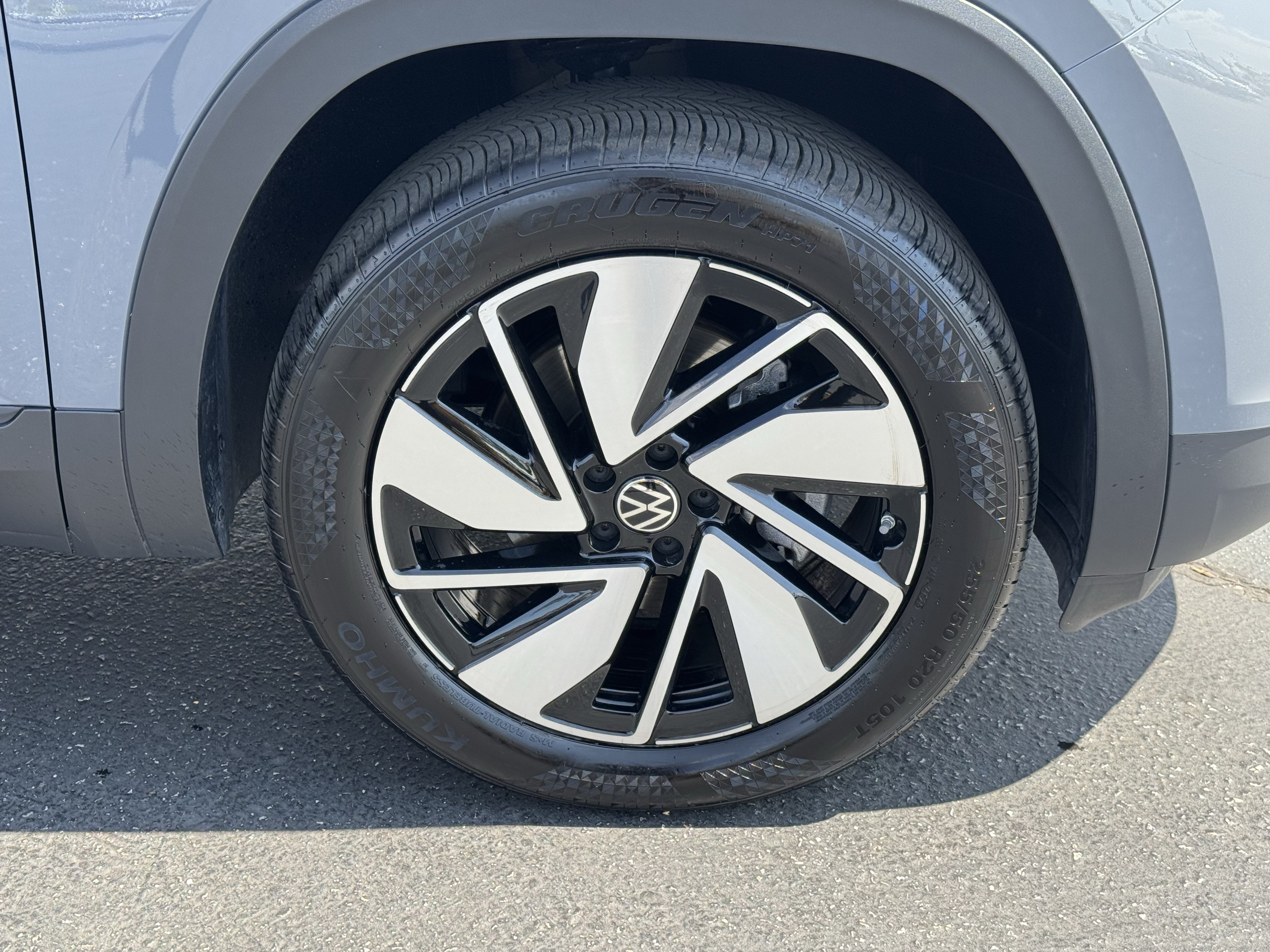 Used 2026 Volkswagen Atlas SE FWD image 11