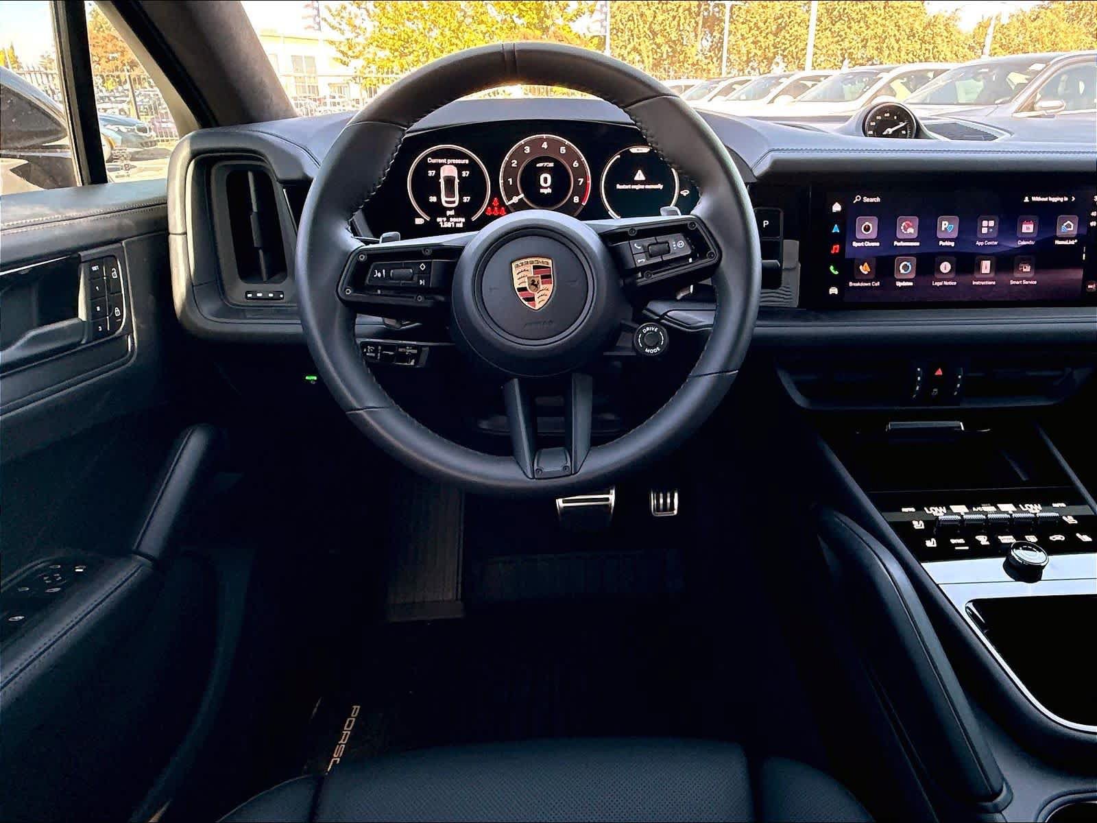 Used 2026 Porsche Cayenne GTS AWD/4WD image 10