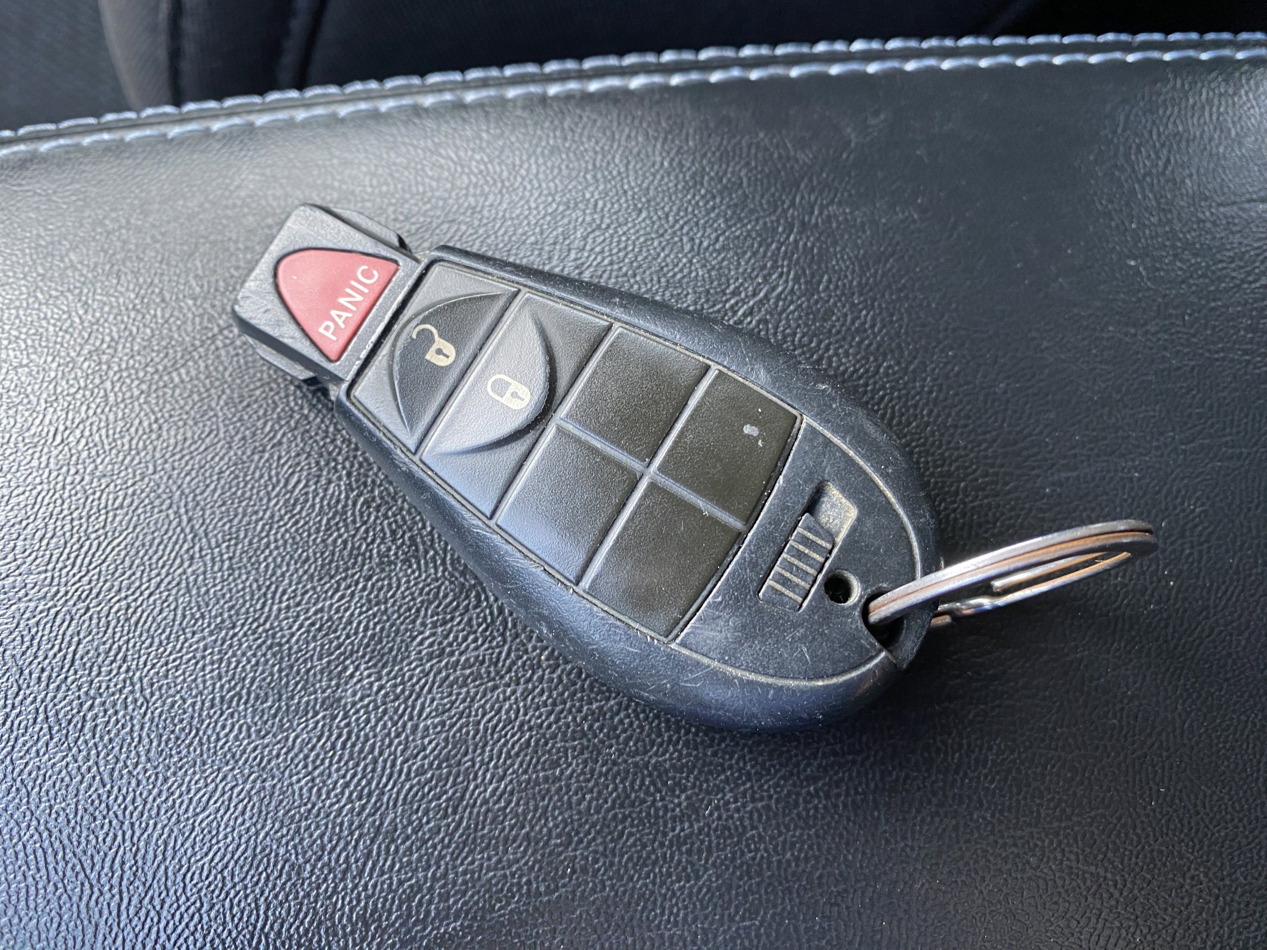 Used 2020 Jeep Cherokee Latitude FWD image 35