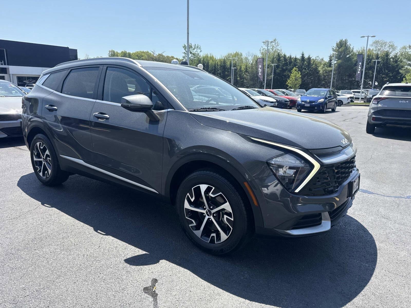 Used 2023 Kia Sportage EX AWD/4WD image 10