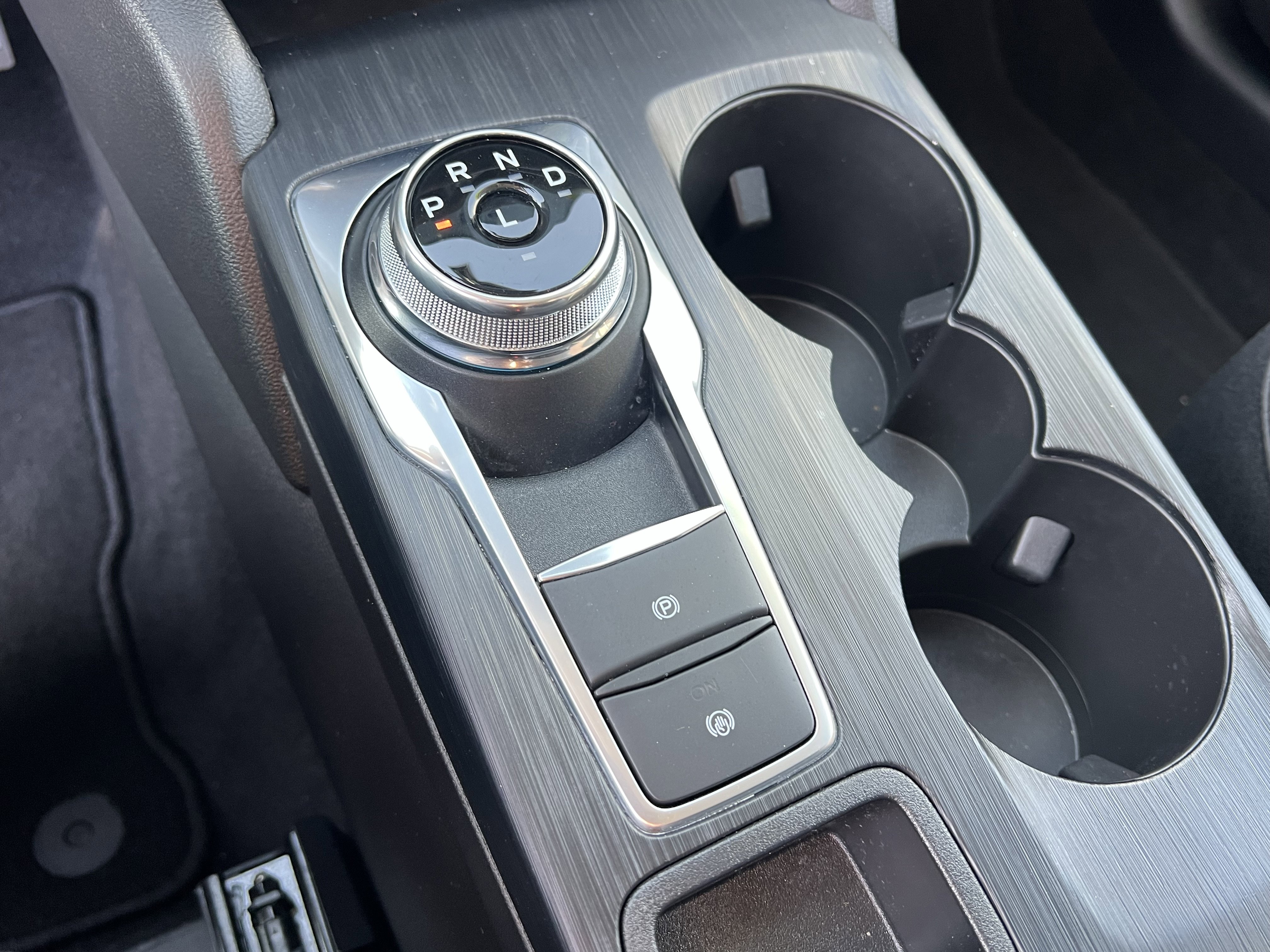 Used 2025 Ford Escape Active w/ Active Premium Tech Pack image 32