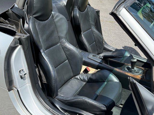 Used 2007 BMW Z4 3.0si RWD image 8