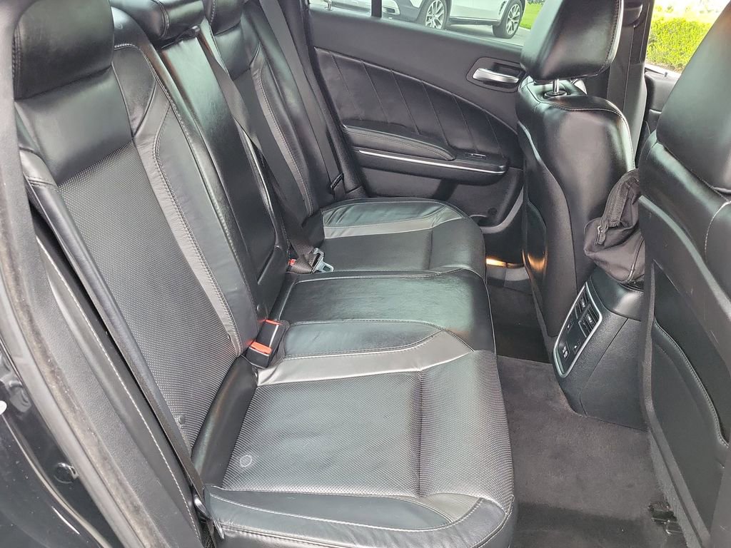 Used 2017 Dodge Charger R/T w/ Plus Group image 17