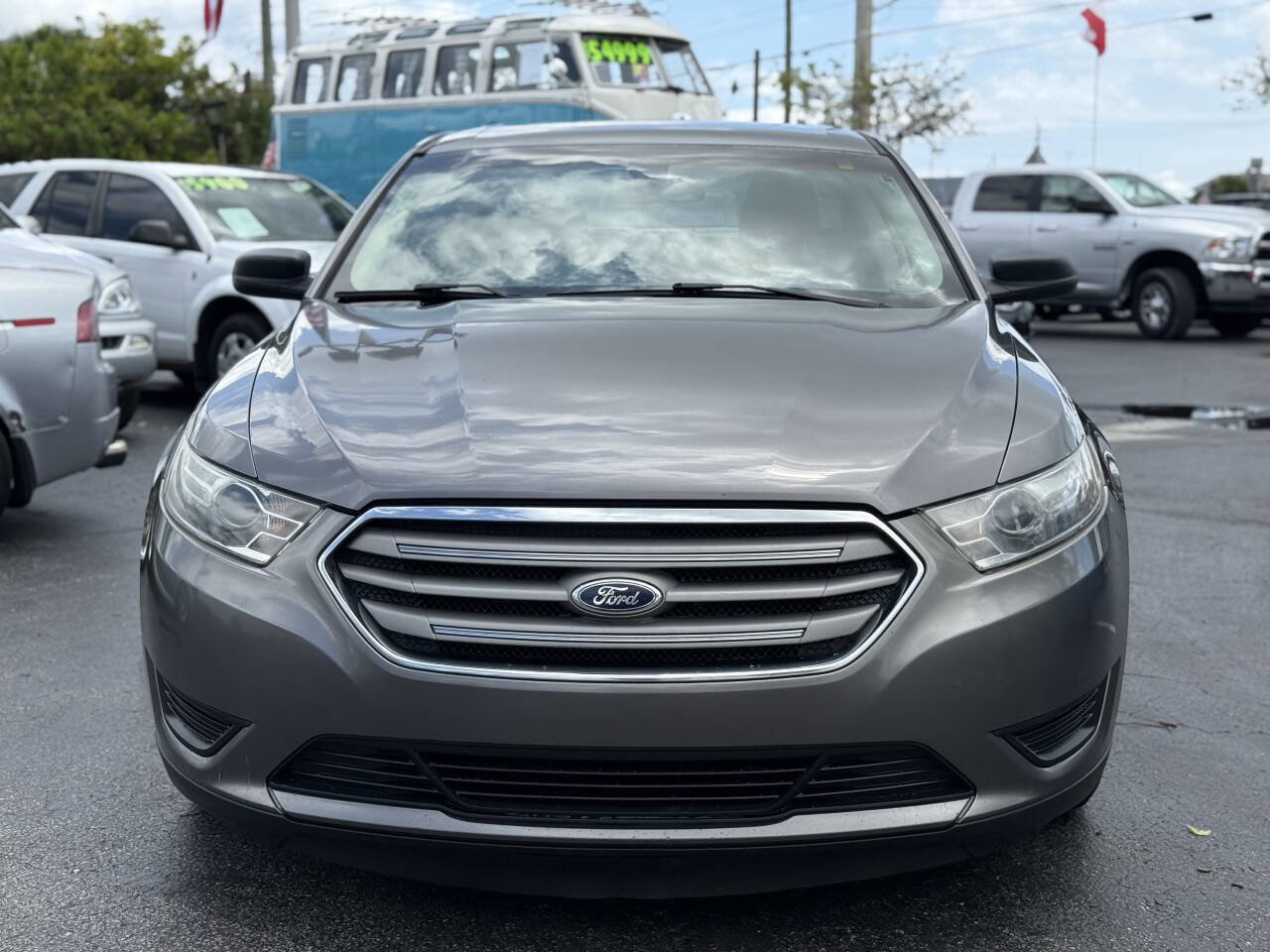 Used 2013 Ford Taurus SE image 11