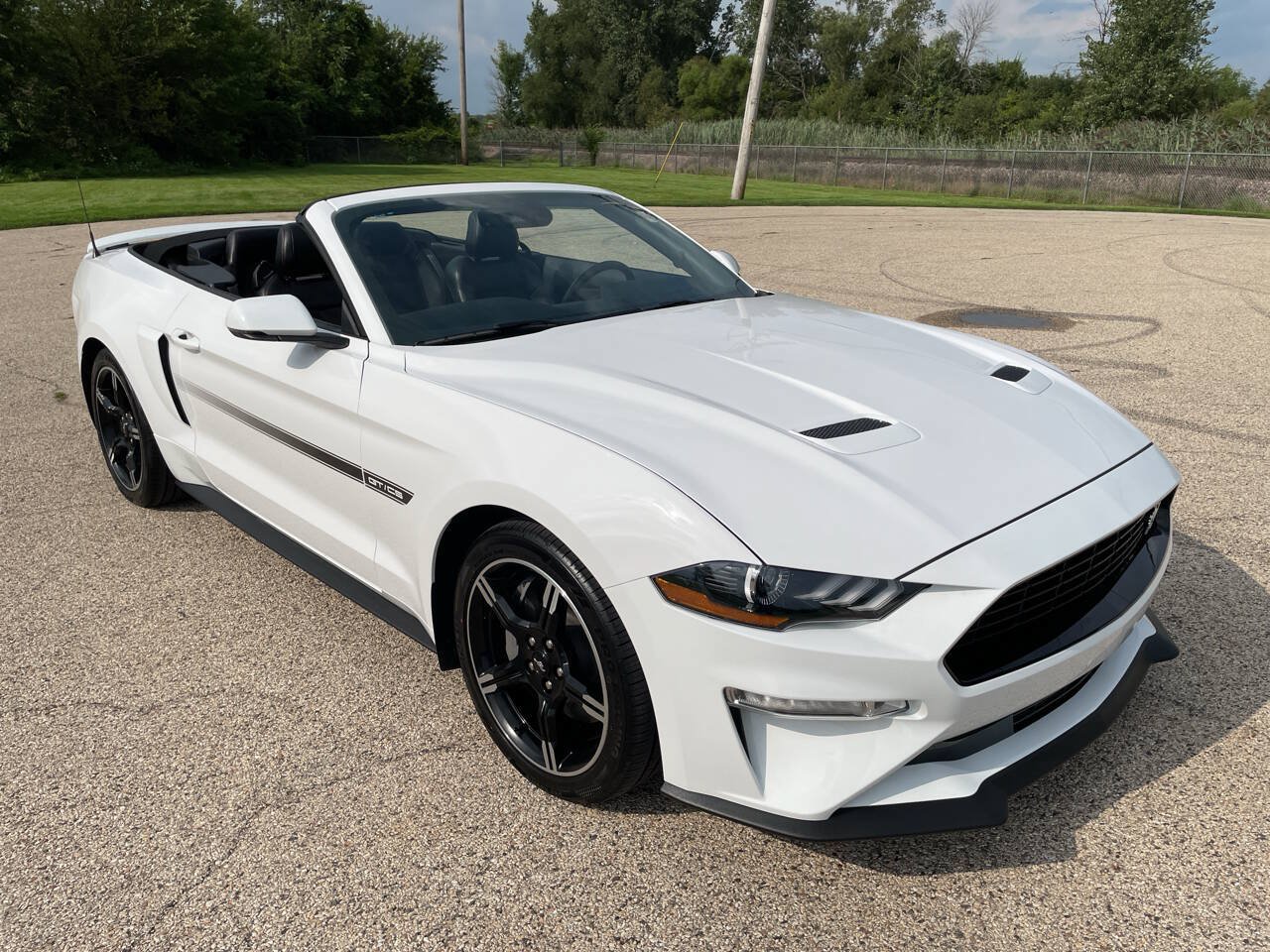 Used 2021 Ford Mustang GT Premium w/ California Special Package RWD image 89