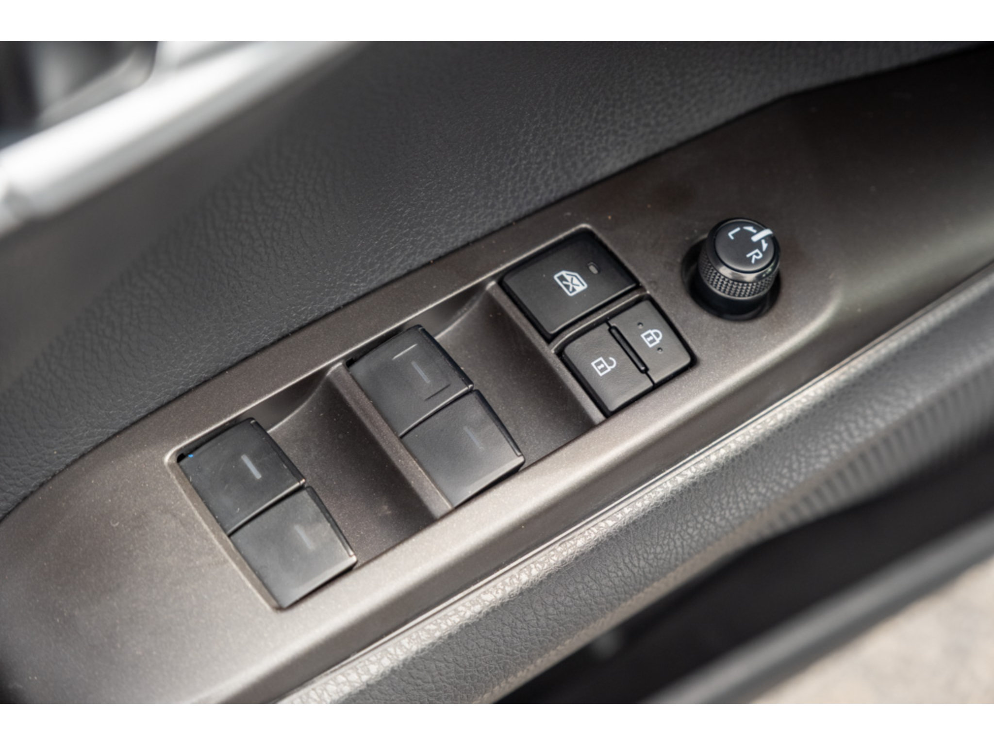 Used 2024 Toyota Camry SE FWD image 14