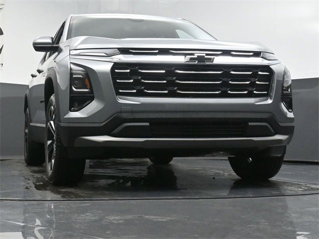 New 2026 Chevrolet Equinox LT w/ Safety and Technology Package image 3