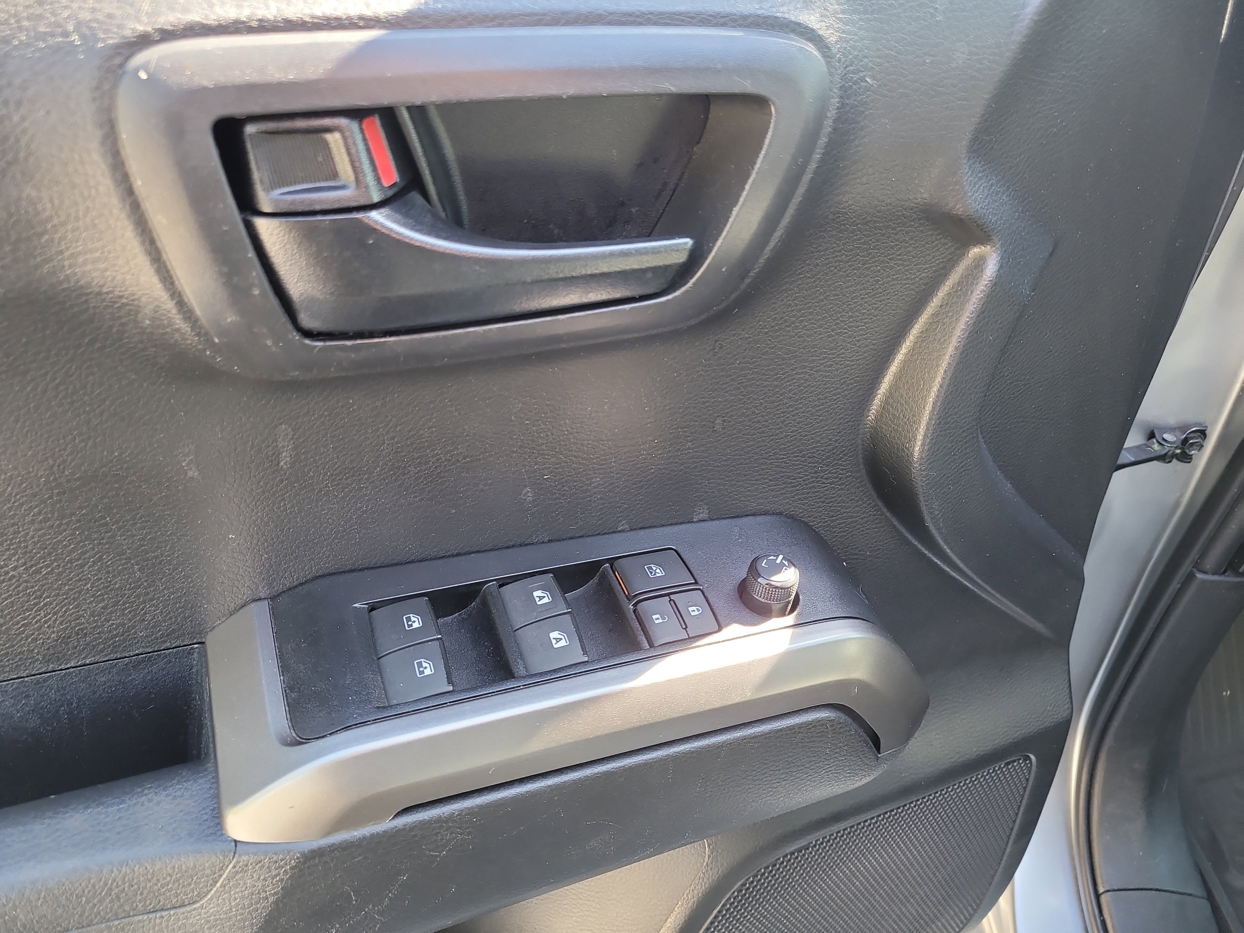 Certified 2023 Toyota Tacoma SR5 image 18