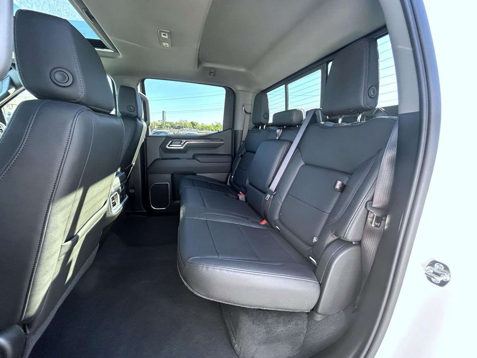 New 2026 Chevrolet Silverado 1500 LTZ w/ LTZ Premium Package image 20