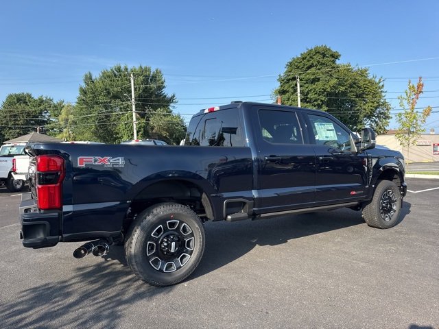 New 2025 Ford F350 Platinum w/ FX4 Off-Road Package image 3