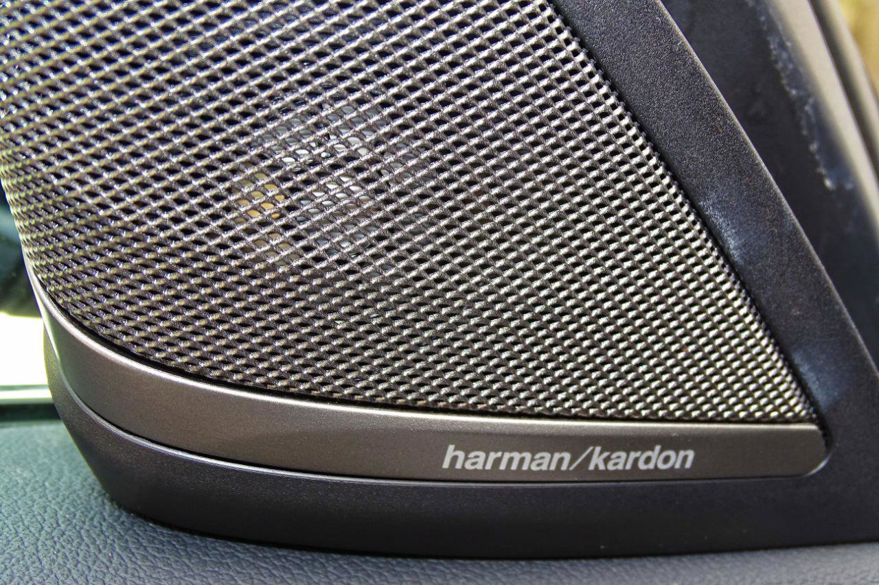 Used 2023 BMW 540i w/ Executive Package image 16