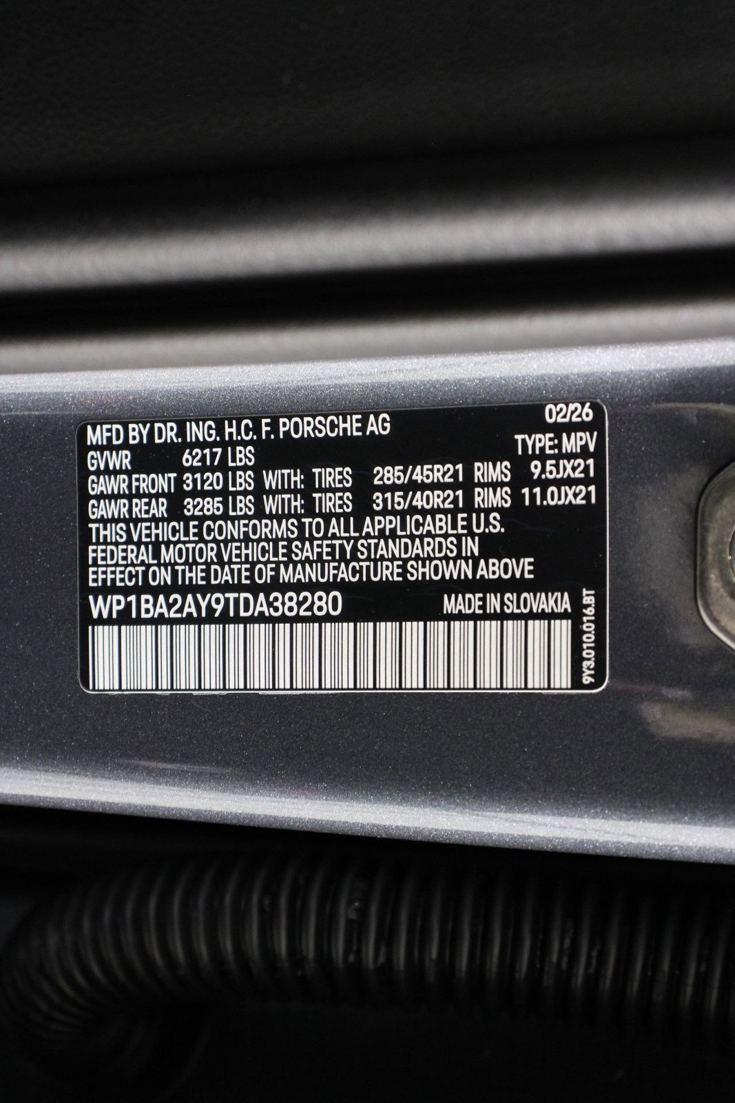 New 2026 Porsche Cayenne Coupe AWD/4WD image 24