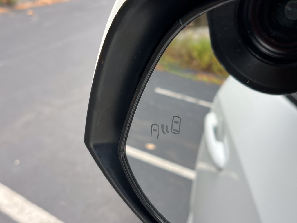 Used 2019 Toyota RAV4 LE w/ All Weather Liner Package AWD/4WD image 25