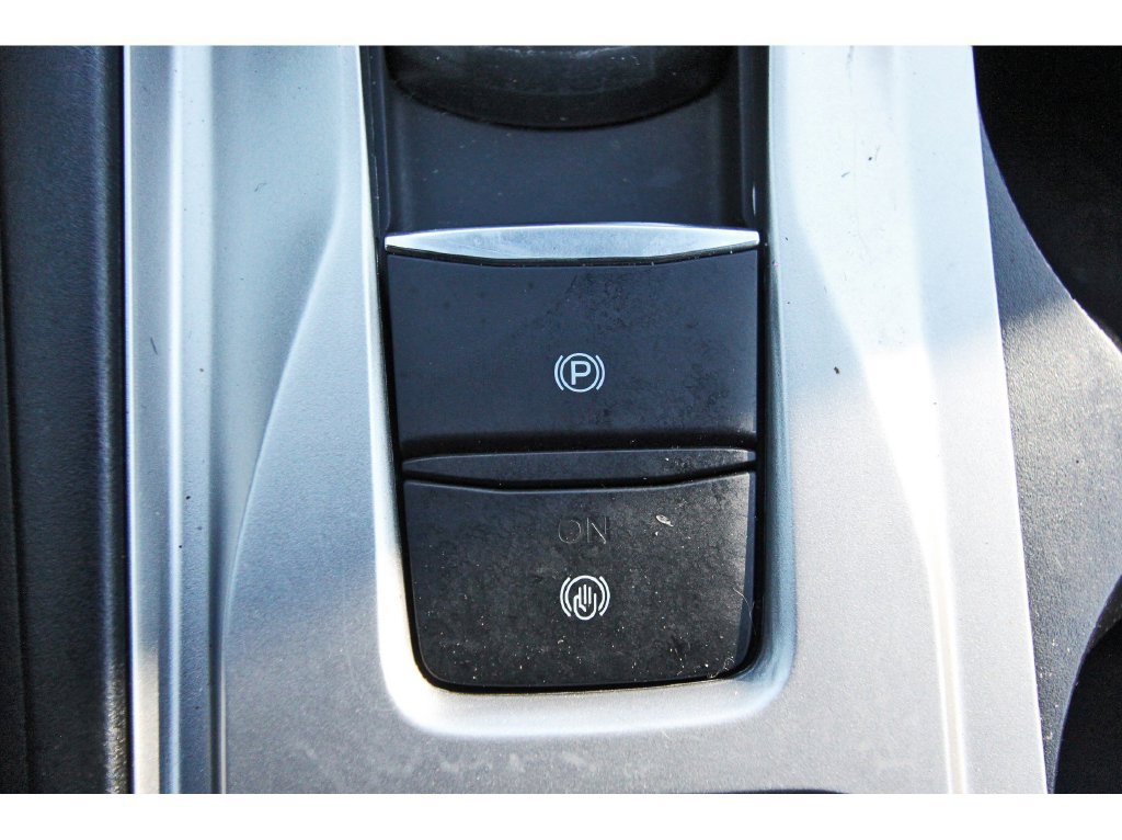 Used 2020 Ford Explorer XLT RWD image 32