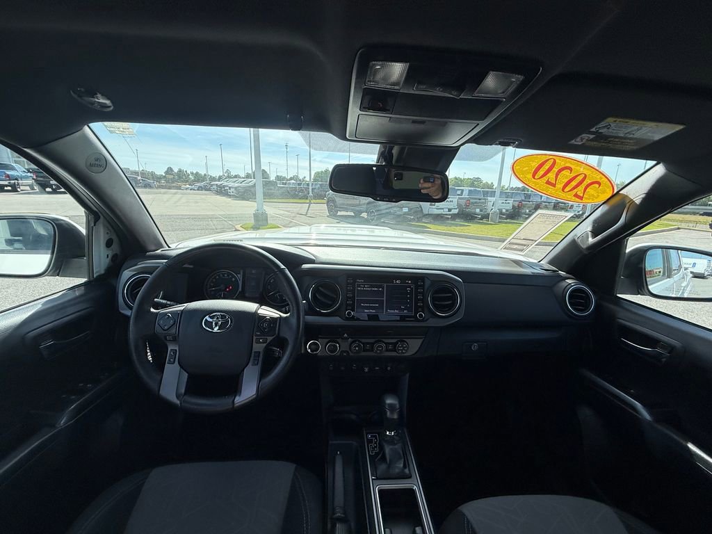 Used 2020 Toyota Tacoma TRD Sport w/ Technology Package AWD/4WD image 24