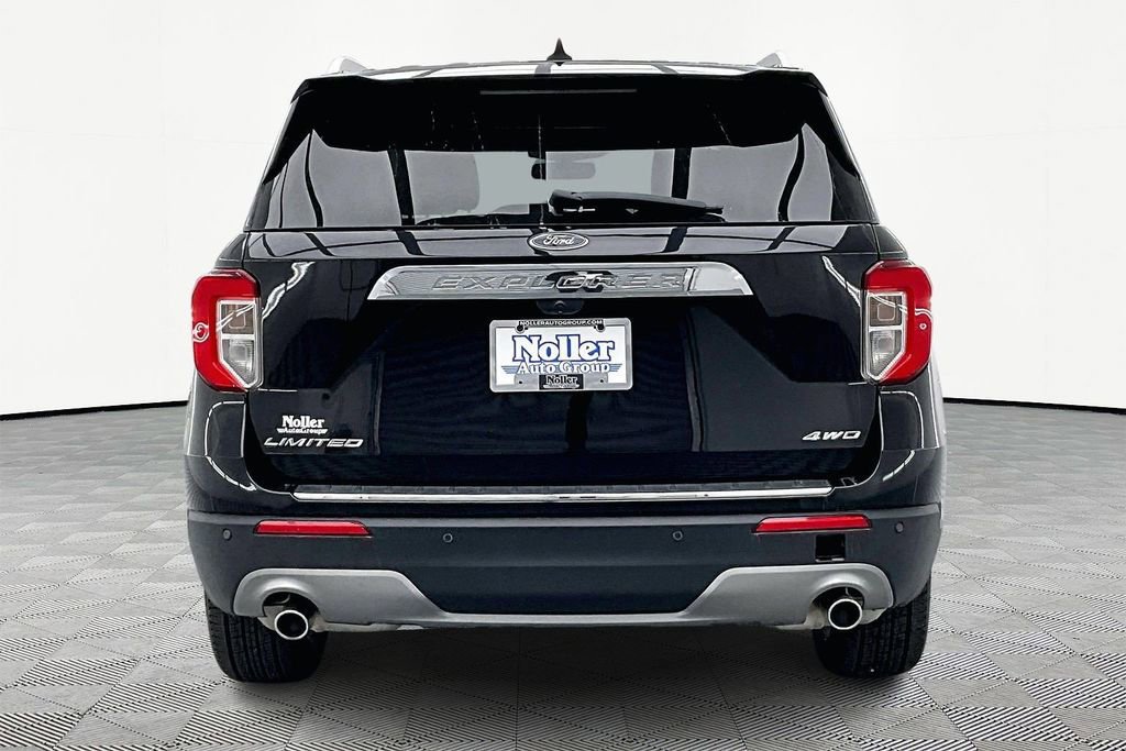 Used 2022 Ford Explorer Limited w/ Equipment Group 301A image 4