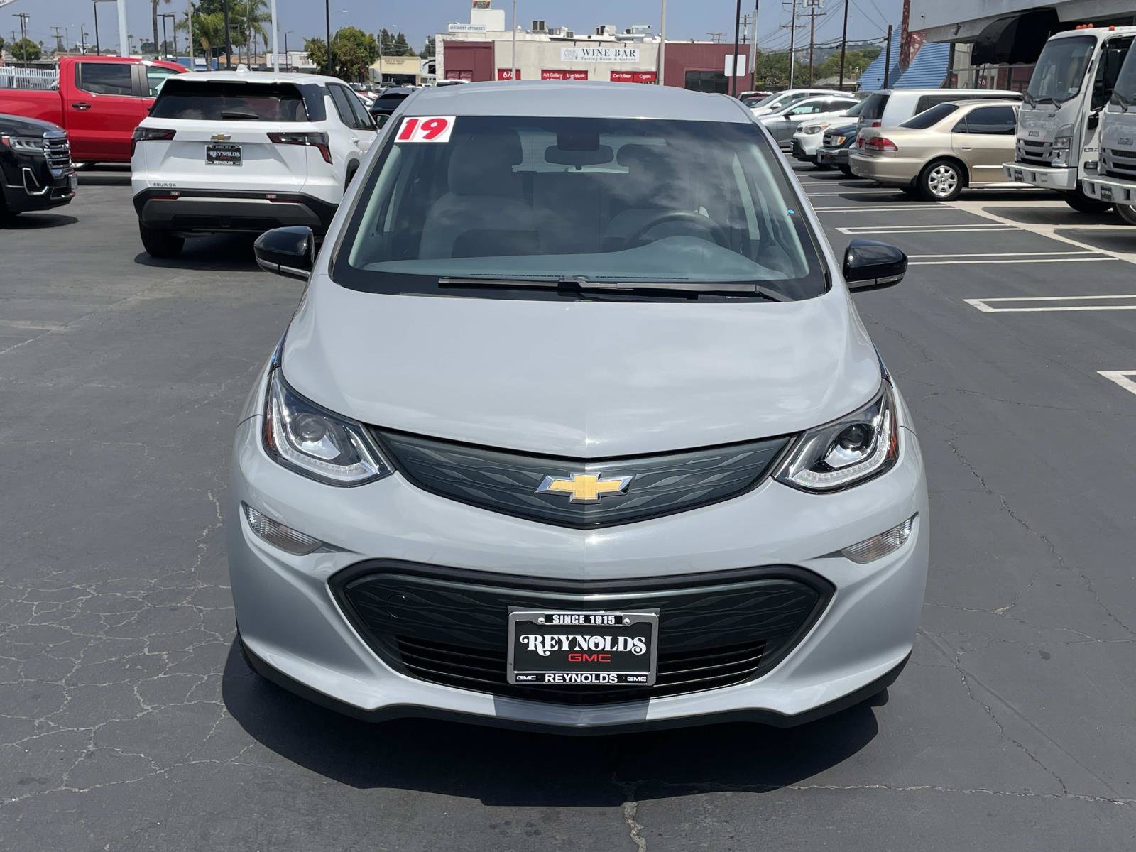 Used 2019 Chevrolet Bolt LT FWD image 2