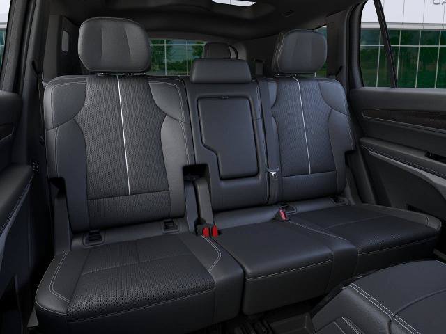 New 2027 Cadillac Vistiq Luxury AWD/4WD image 17