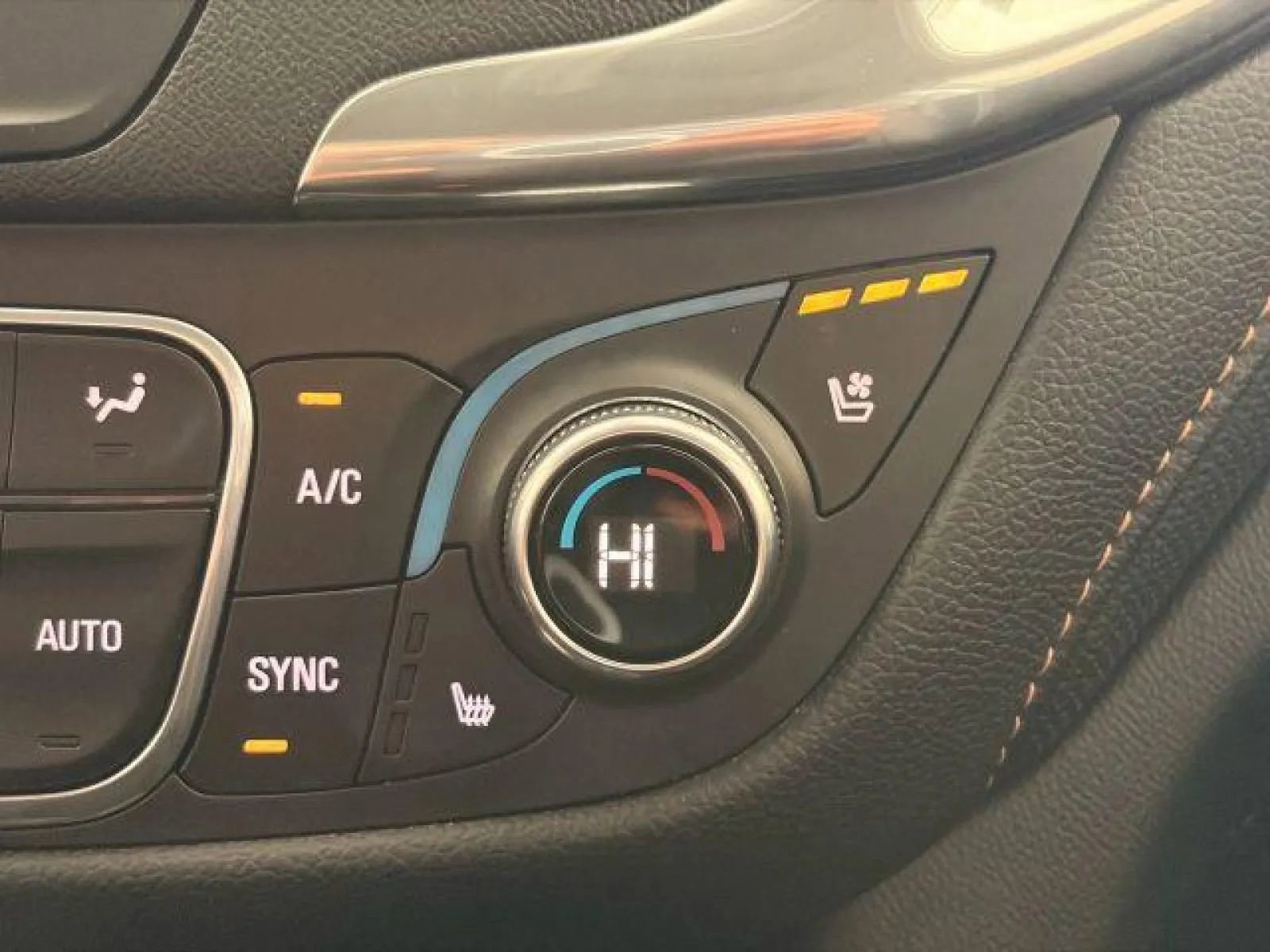 Used 2020 Chevrolet Equinox Premier image 24