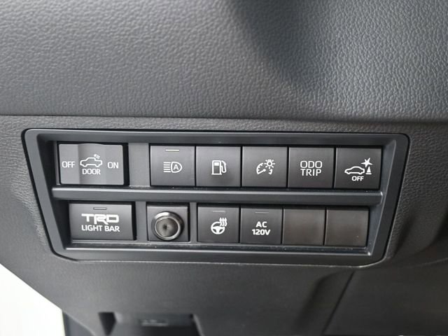 Used 2024 Chevrolet Silverado 1500 LT image 15