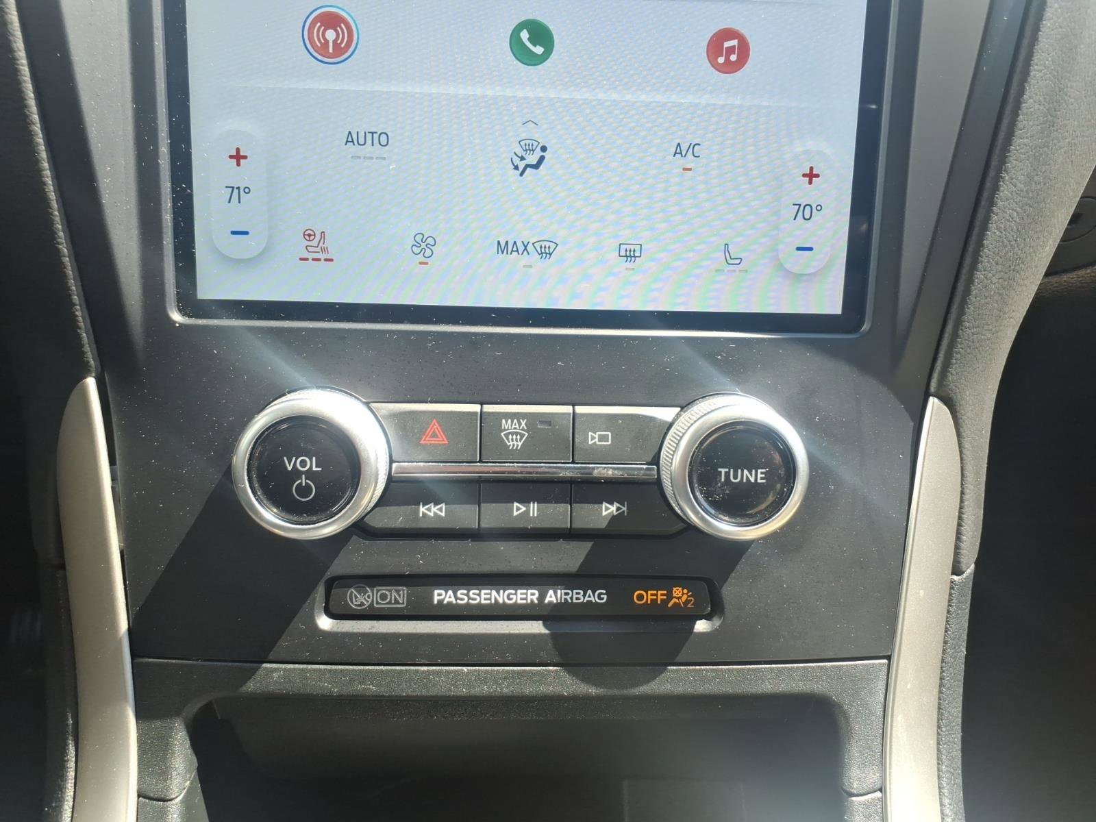 Certified 2024 Ford Edge SEL w/ Convenience Package AWD/4WD image 18