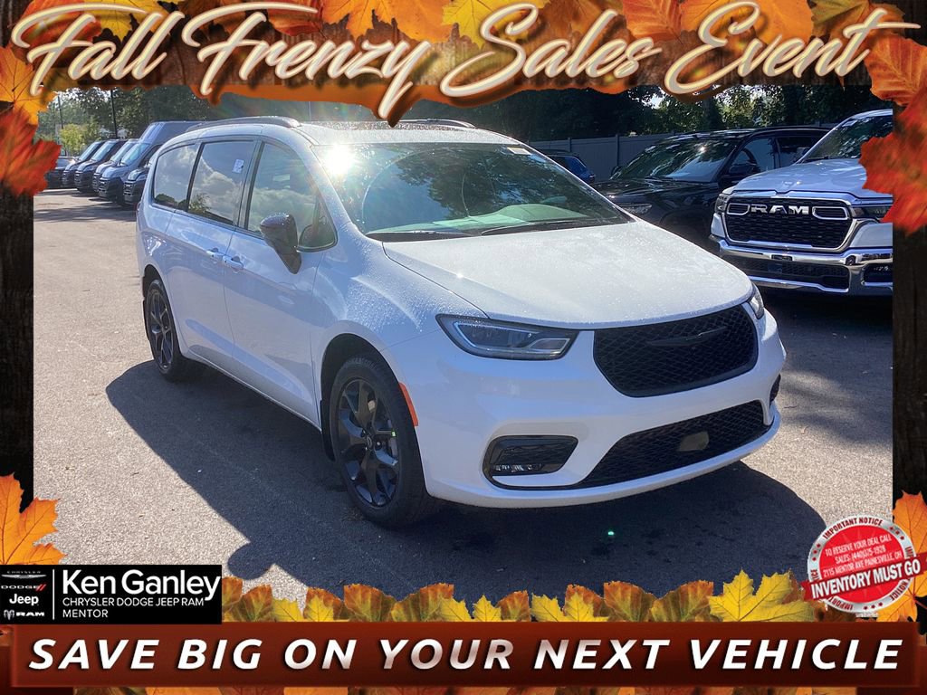 New 2026 Chrysler Pacifica Limited