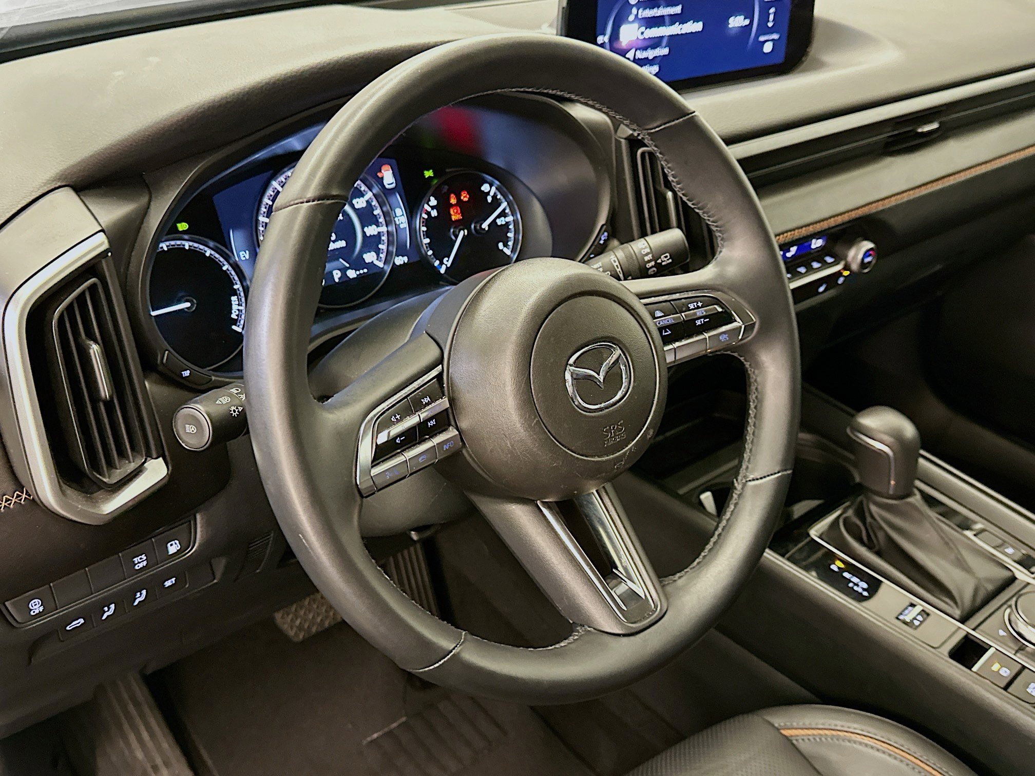 Used 2025 MAZDA CX-50 AWD 2.5 Hybrid w/ Premium Pkg image 18