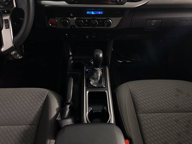 Used 2023 Toyota Tacoma SR5 w/ Technology Package AWD/4WD image 22