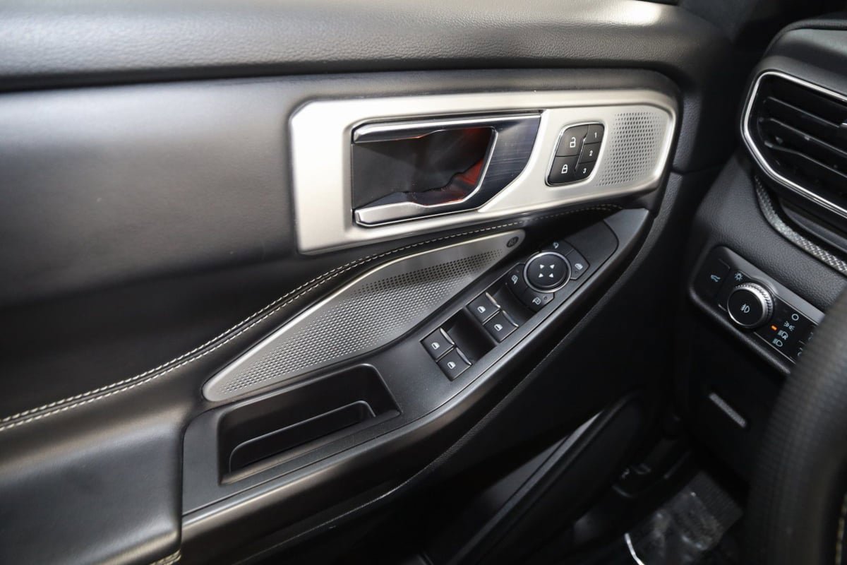 Used 2020 Ford Explorer ST w/ Premium Technology Package image 34