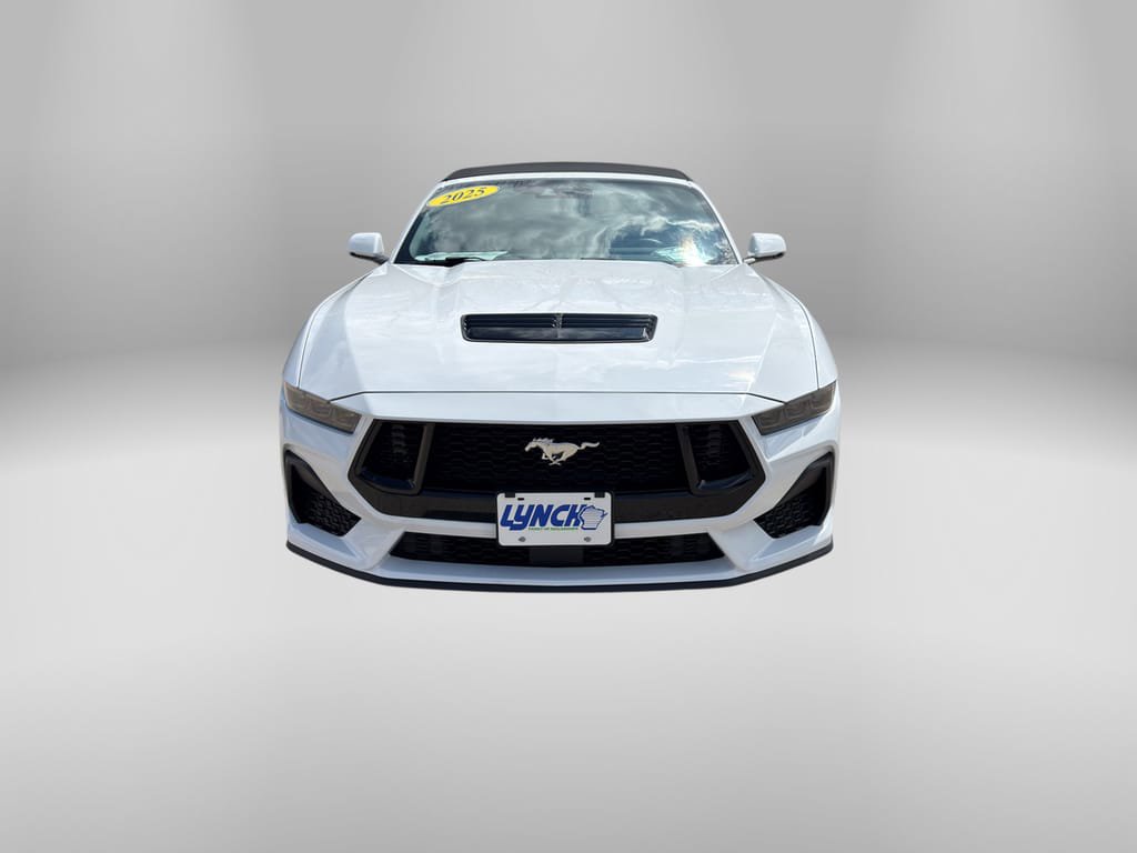 Used 2025 Ford Mustang GT Premium image 9