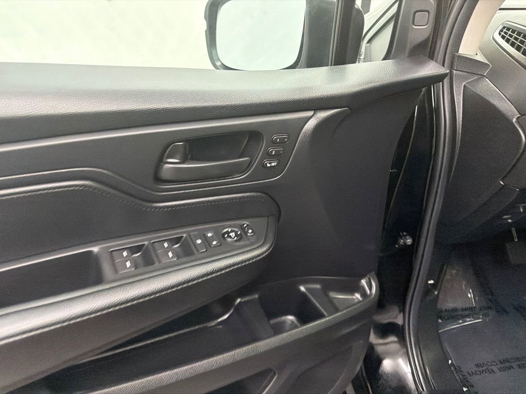 Used 2025 Honda Odyssey EX-L image 12