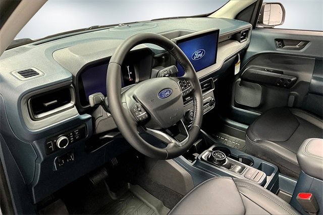 New 2025 Ford Maverick Lariat w/ Black Appearance Package image 7