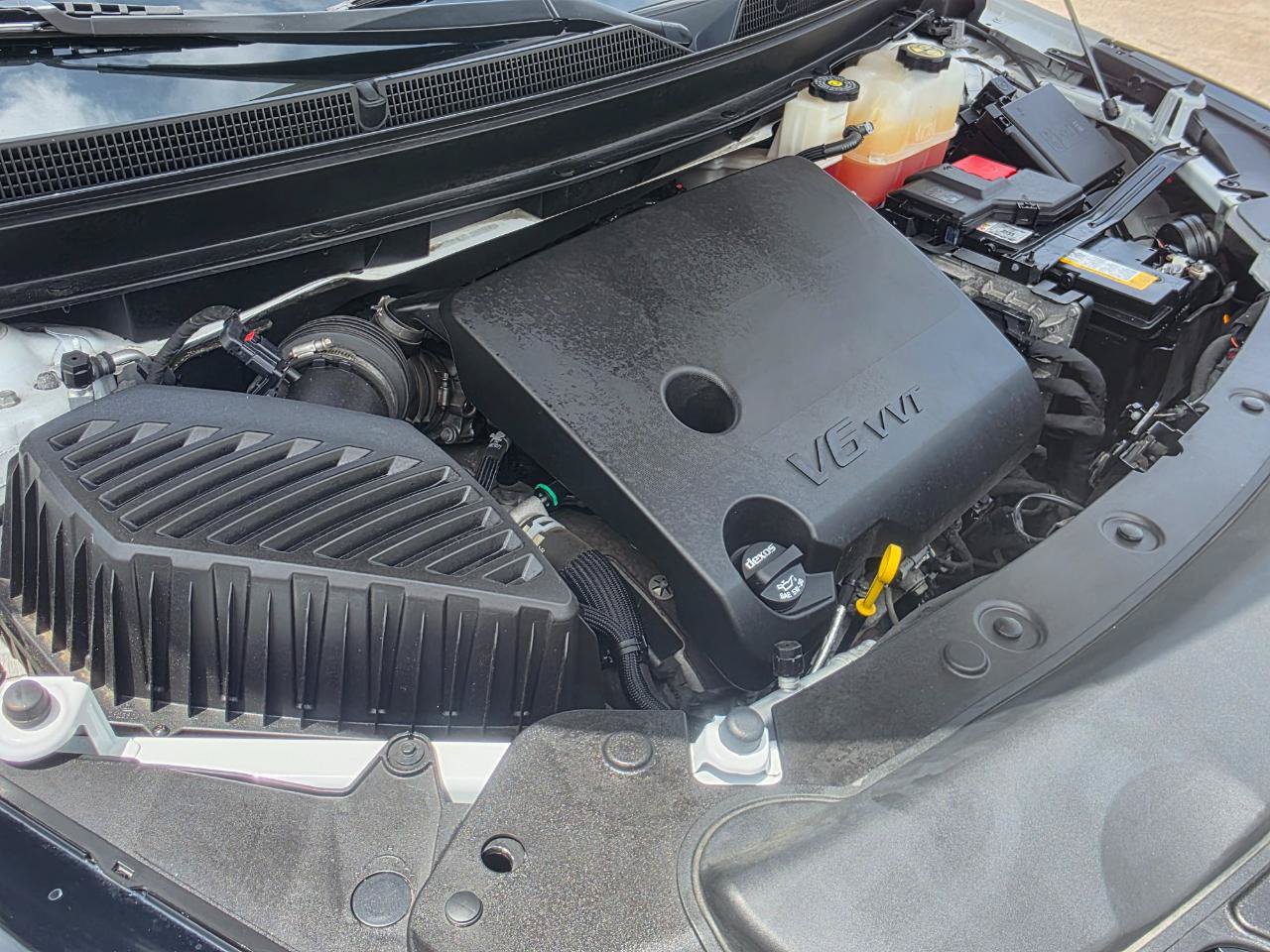 Used 2023 Buick Enclave Essence w/ Experience Buick Package FWD image 32