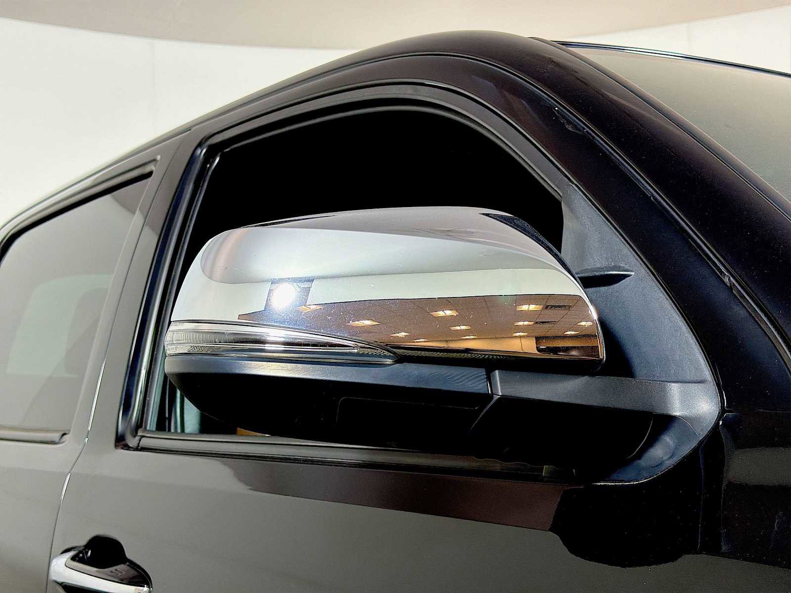 Used 2023 Toyota Tacoma Limited image 30