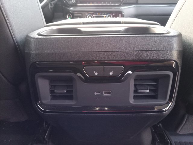 Used 2025 Chevrolet Silverado 2500 ZR2 w/ Technology Package image 18