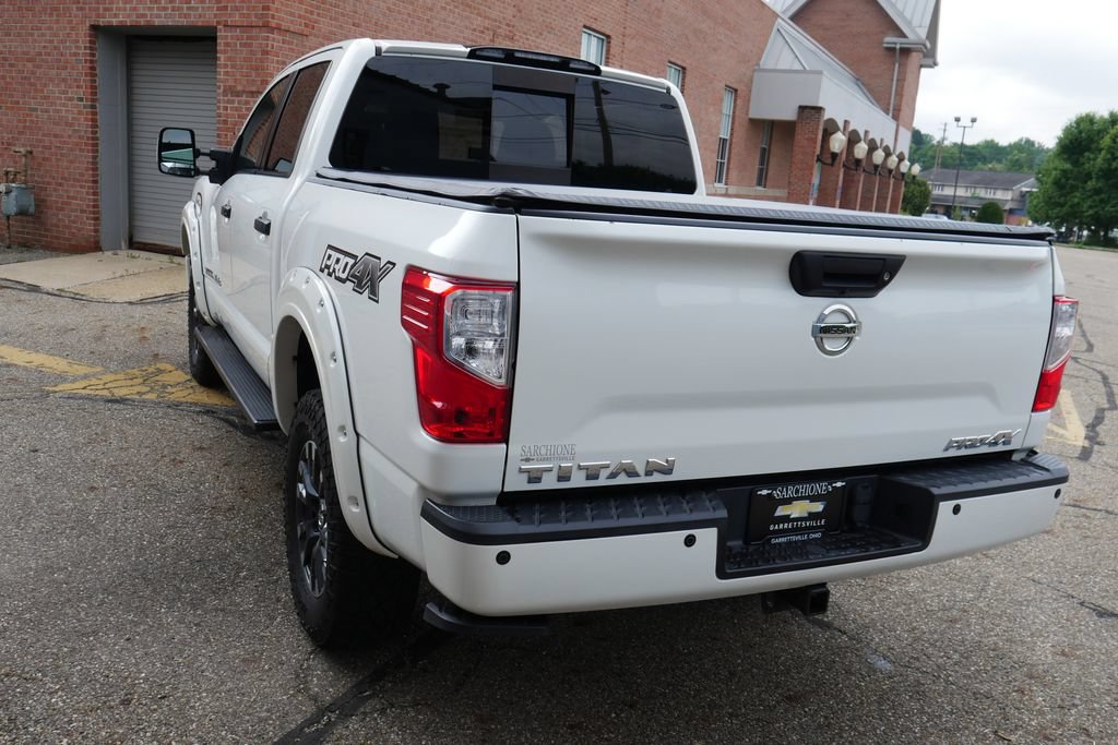Used 2018 Nissan Titan PRO-4X AWD/4WD image 5